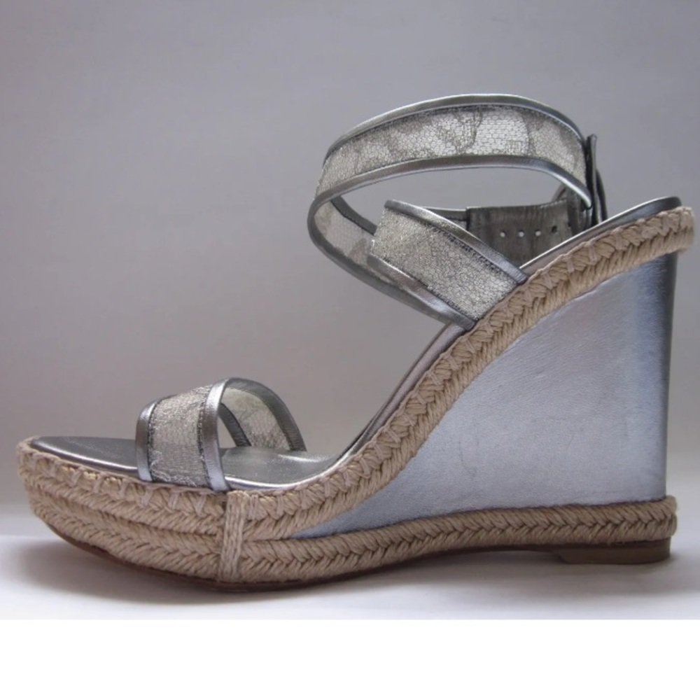 Stuart Weitzman Guipure
Lacy